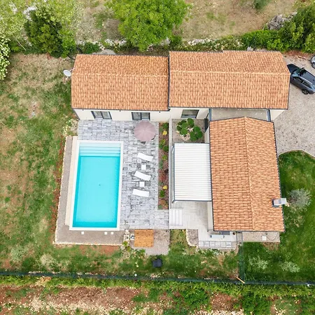 Herceg Paradiz Vila