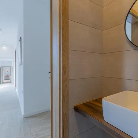 Herceg Paradiz Villa *